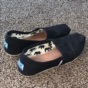 Toms